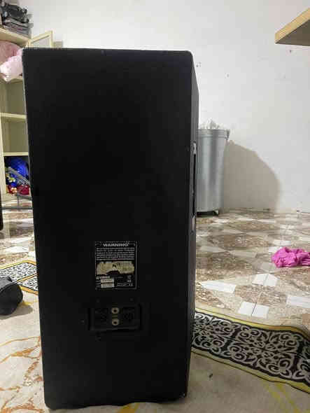 اجهزة للبيع الاتصال *********** .
3 سماعات ياماها .2 اصلي 1 كوبي
مكسر ياماها 7000 كوبي
 1 سماعة  jbl و 1سماعة داينكورد
 5 ستاندات سماعة
فولتاج 
3 مايكات
 درامس كوبي .
السعر 2 مليون و 800 الف .
