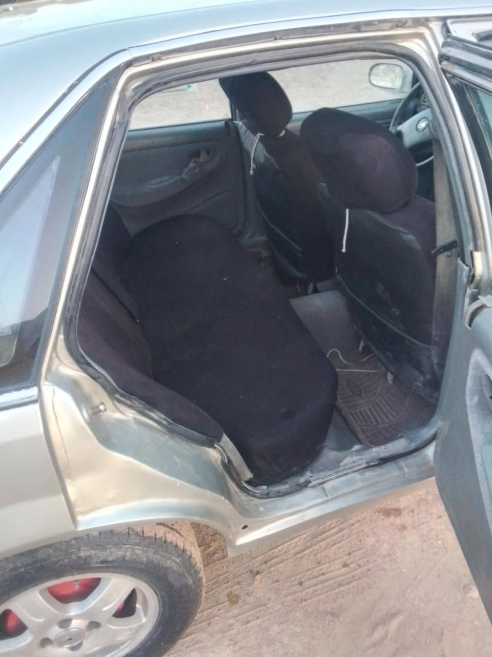 سلام عليكم ورحمة الله وبركاته
برس فراشه كير ومحرك خير من الله
كهربايات كامله رقم الأنبار انكليزي  تخم تاير سنويه ٢٨
موديل 94 العنوان عامريه الفلوجه ***********
سعر24بيها
