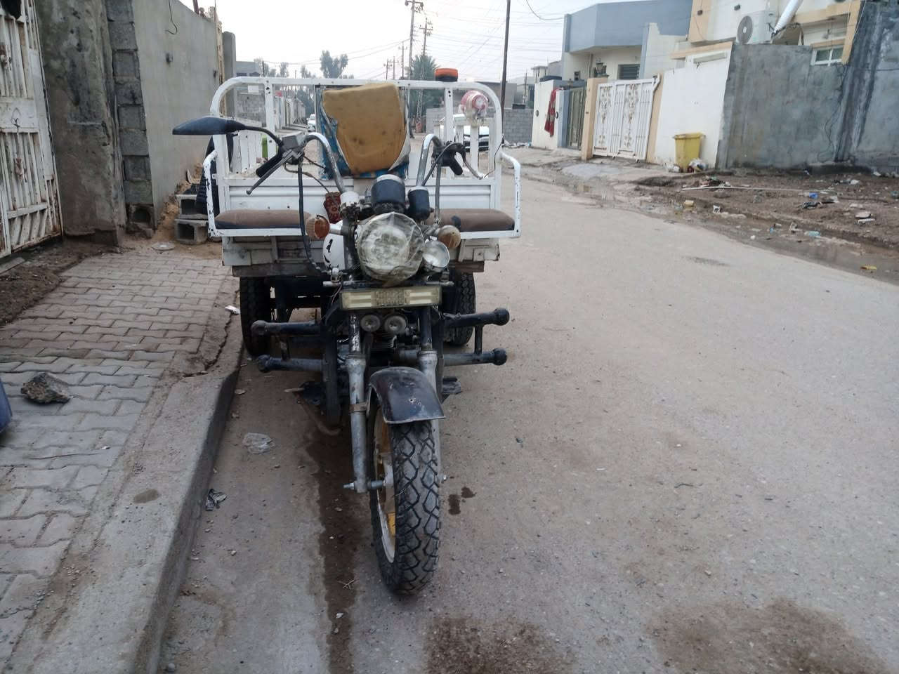 السلام عليكم ستوته امتيار موديل 2017 محرك خير من الله كهربائيات شغاله اوراق كامله تخت جديد قشر حلو السعر 700 العنوان مدائن سلمان باك رقم الهاتف ***********
