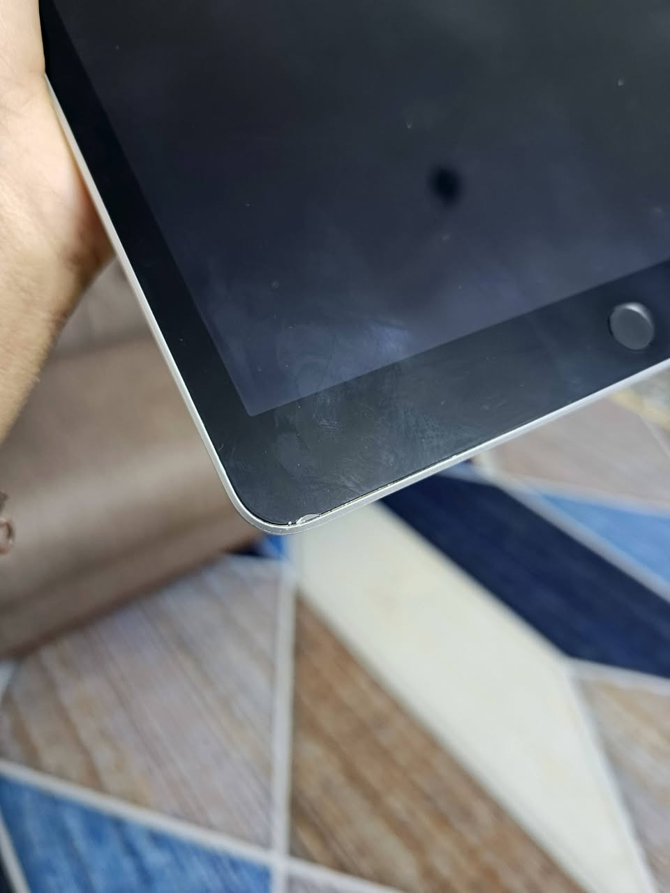 سلام عليكم 
ايباد9 مستخدم
البطاريه 92
الذاكره 64
انضافه 90٪
وكو بي ضربه بصيطه
السعر250 وبي مجال
الرقم الستفسار واتساب ***********
