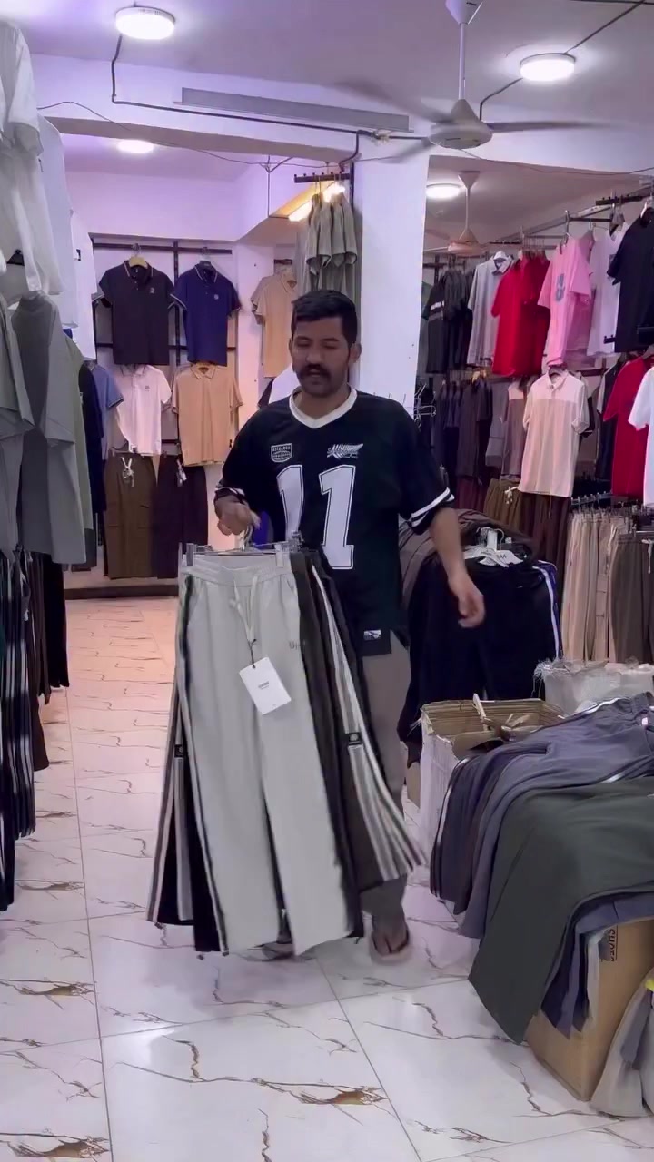 جميع انواع البجايم متوفر عد سيد عباس 
بجامه 110
بجامه 100
بجامه بوي 90
بجامه موشم 90
بجامه حجم خاص


**إذا كنت صاحب هذا الإعلان وتريد حذفه لأي سبب، رجاءا أرسل رسالة إلى الدعم الفني**