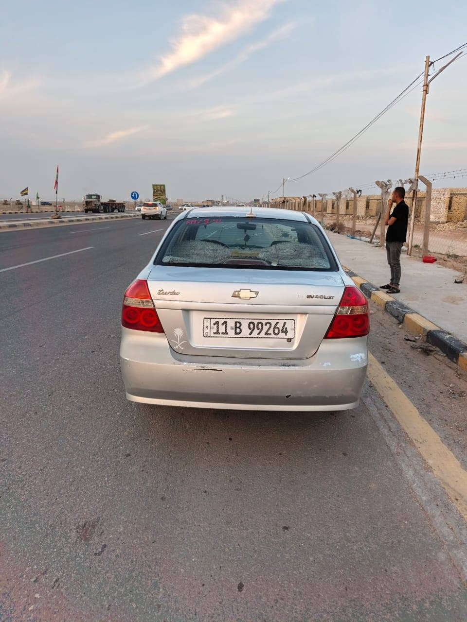 سلام عليكم سيارة افيو خليجي  موديل 9 رقم بغداد اتماتيك بسمي سعر 57 وبيه مجال قليل اتصل بيك خير وتدلل ***********
