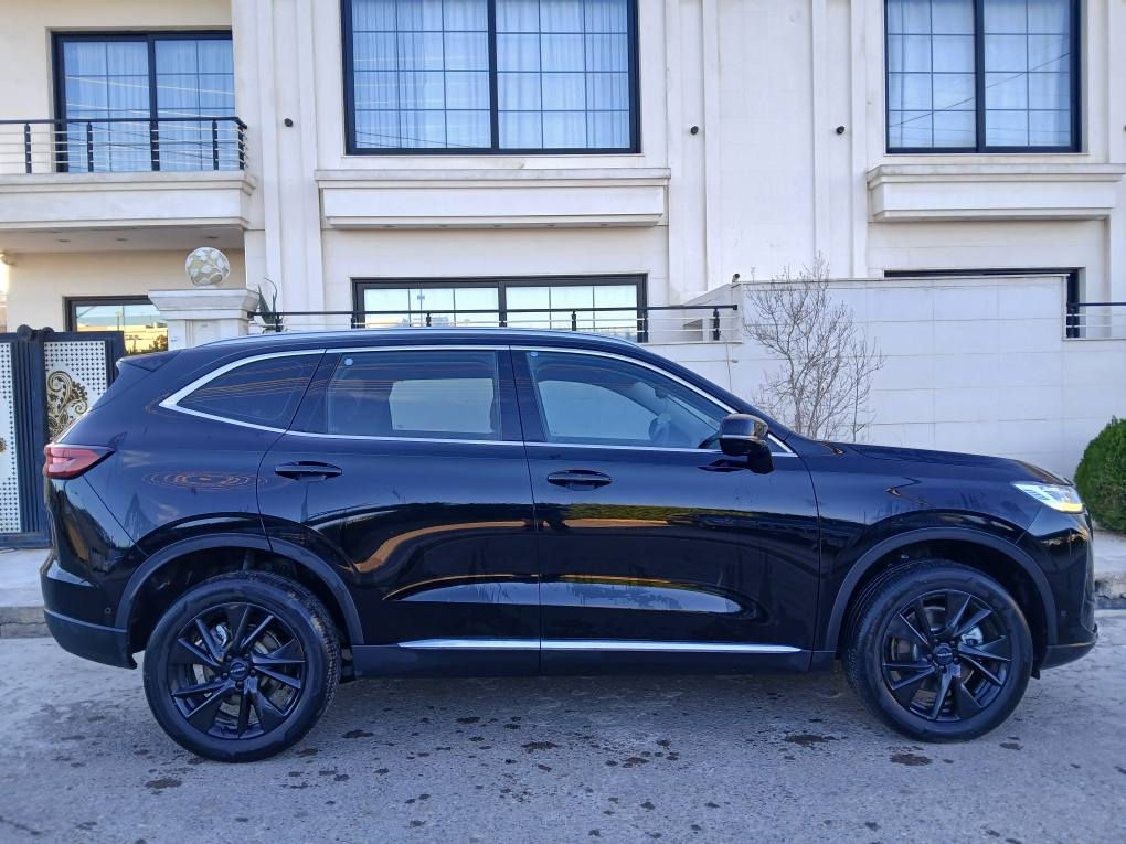 هاڤال2022 ـH6 
هاڤاڵ H6 فول فول مواسەفات پانۆڕاما بەسمە کوشن کارەبی و پێنج کامیرە فول فول مواسەفات  هەموو ی کرایتە لەزگەی ppf  هیچی نیە نەبۆیاخ نەلێدان 110هەزار ڕۆیشتووە نرخی 155وەرەقە ...هەولێر*********** أربيل, العراق
