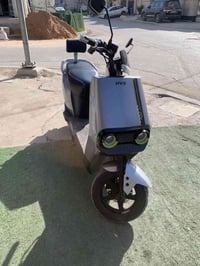 دراجه شحن • ٦ بطاريات • شقق زيونه