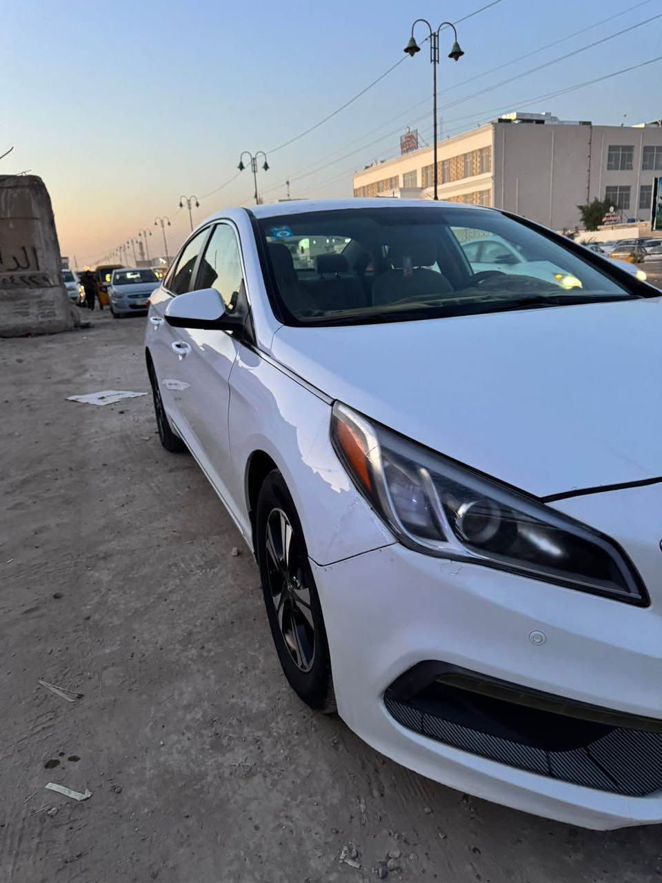 سلام عليكم 
سونتا 2017 للبيع وارد امريكي 
حادثة بنيد فقط بدون دواخل مكفولة قطعة وحدة فقط بس البنيد مبدل شركة اصلي ابو القيطان 
سيارة بيه تكشير بلقمارة وبية بلصندوق قليل 
سيارة بحالة جيدا جدا عضمتة صدرة كيرة مكينته فول 
مكينته 2400 جي دي اي بدون قطرة دوانز 
سيارة جاهزة ترايك وين ميعجبك 
السعر 118 وبية مجال قليل 
مكانة بغداد حي اور 
رقم الهاتف *********** بغداد, العراق
