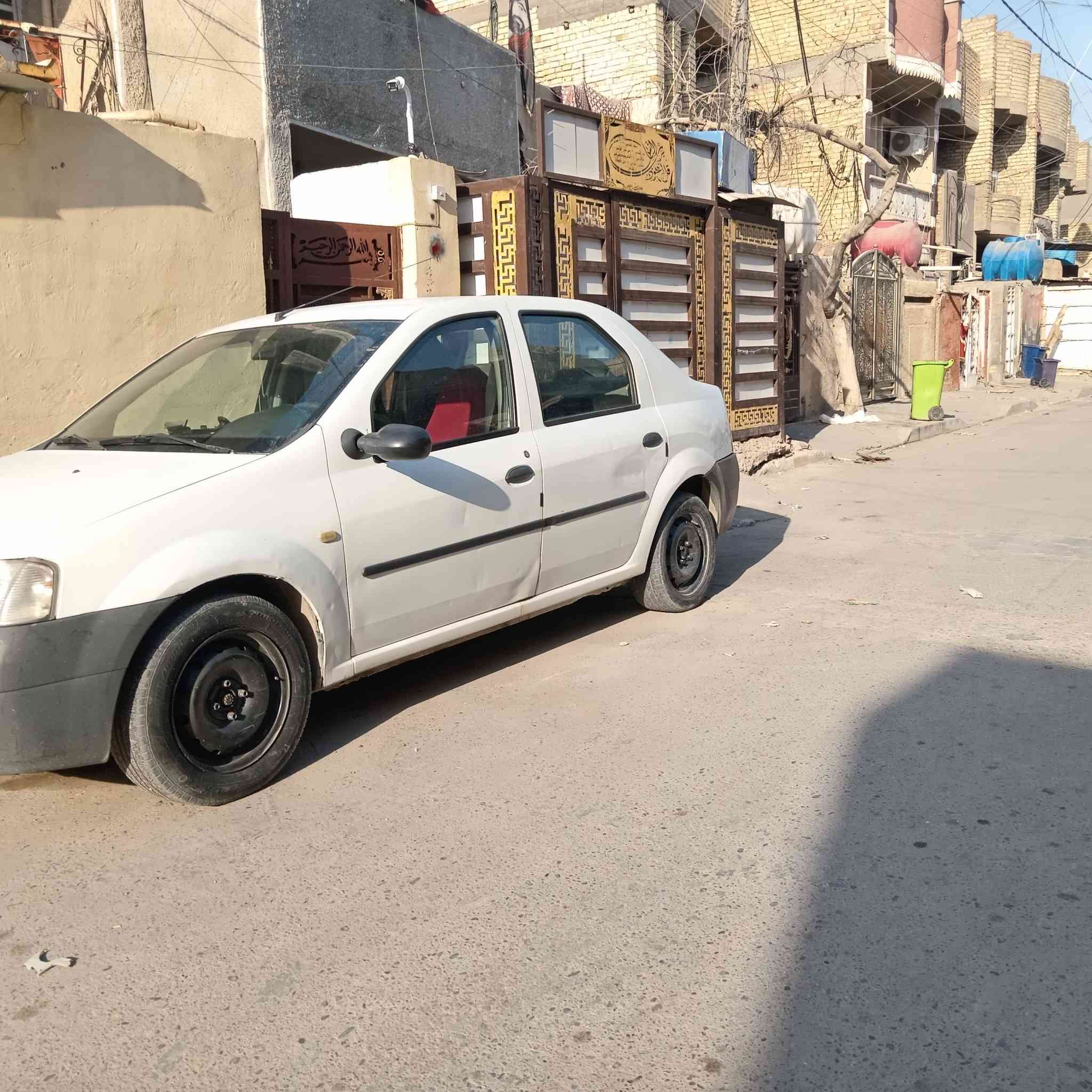 السلام عليكم
رينو لوكان رقم بغداد انكليزي باسمي موديل ٢٠١٠ سياره مكينه كير جديد تبريد شغال بس يحتاج كلج تبريد وصدرها نص عمر ابيع شرط التحويل سعر ٤٢ ورقة وبيها مجال رقم موبايل ***********
