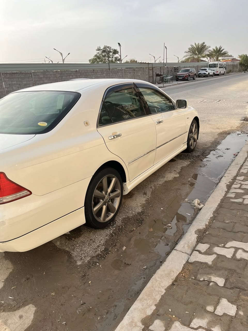 سلام عليكم
كراون 2004
كير مكينه جدد
عدله بدون كص
السعر 85وبيه مجال
الرقم***********
