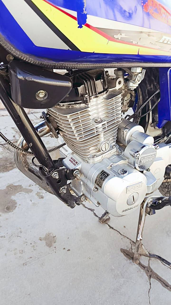 دراجه سونيك موديل 2024دراجه لا صرف ولا بخار نضيفه كدام العين دراجه حيل حلوه السعر 490وبيه مجال الي شراي  ينتصل ***********
