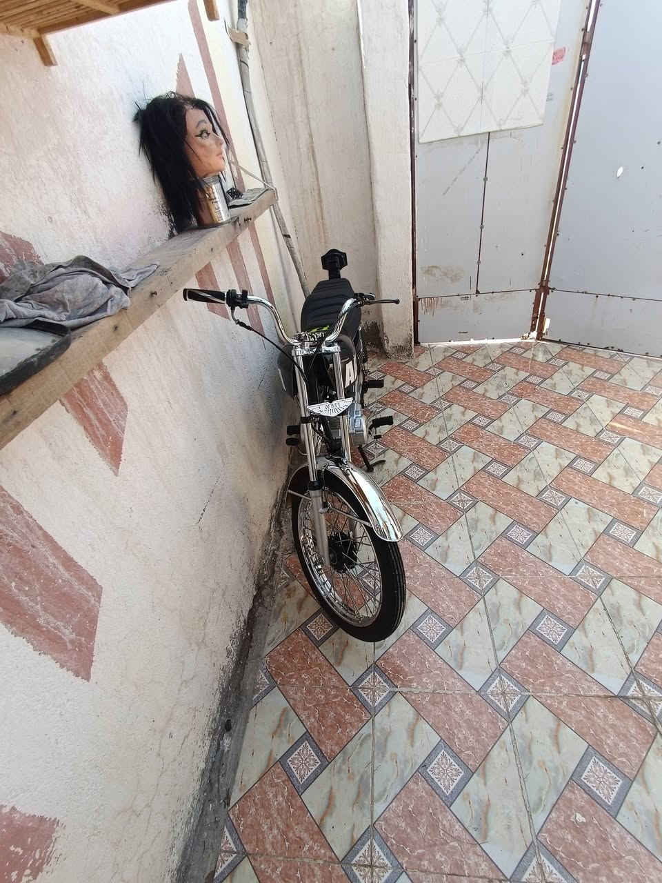 سلام عليكم دراجه رابيدو للبيع محرك توا شاده ودراجه نضيفه شوفت عينك دوات دوات كزوز  توا شاده تانكي كشن ماصارلي5يام من شادهن مكاني بصره خور زبير معمل لاسمده حي سكني سعر خاص رقمي ***********
