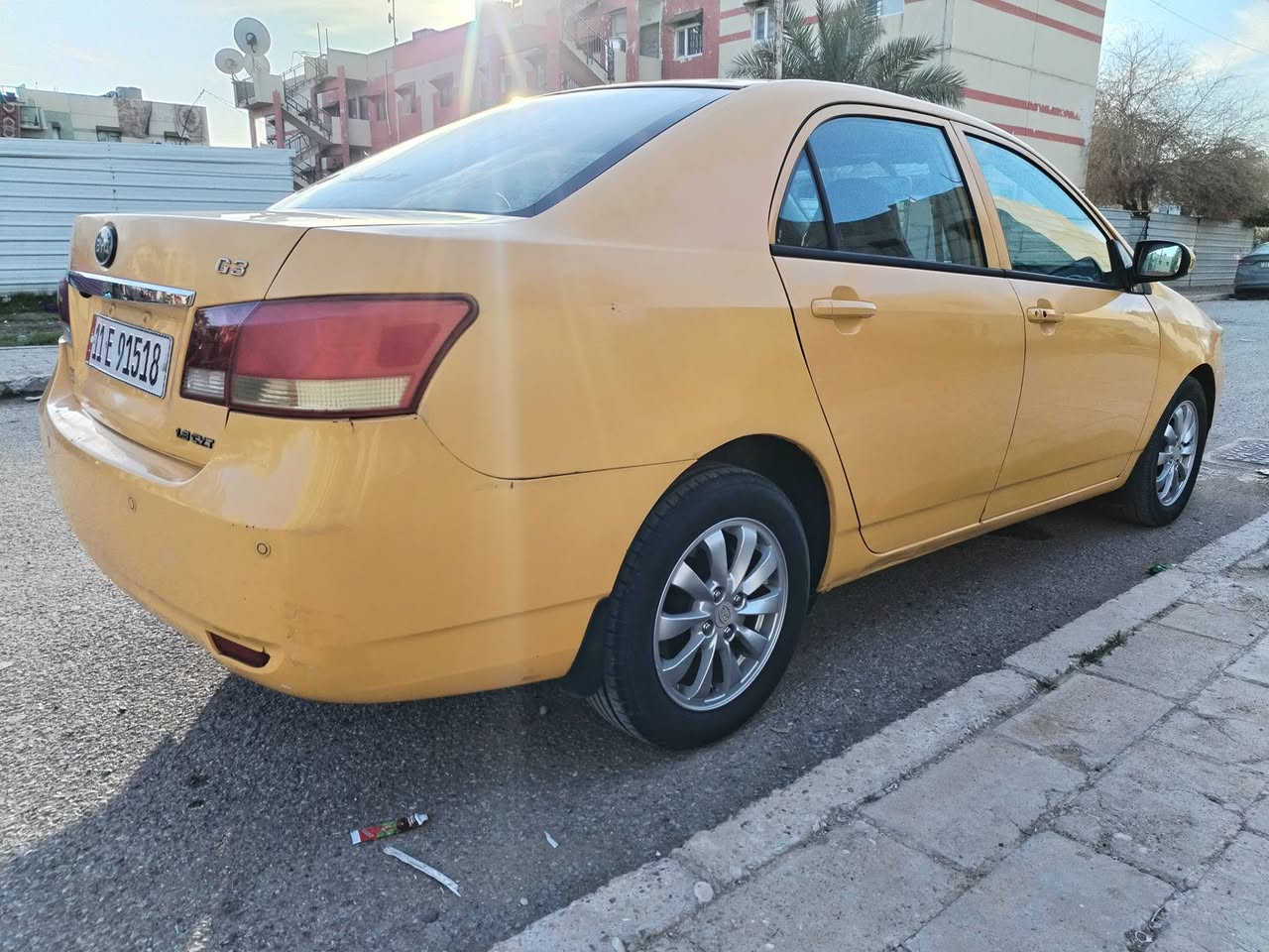 بي واي دي جي 3 اوتوماتيك بلادي بأسمي بدون ضربة بدون تبديل بيها معجون شبر واحد موديل 2013 *********** سعر ٥٦
