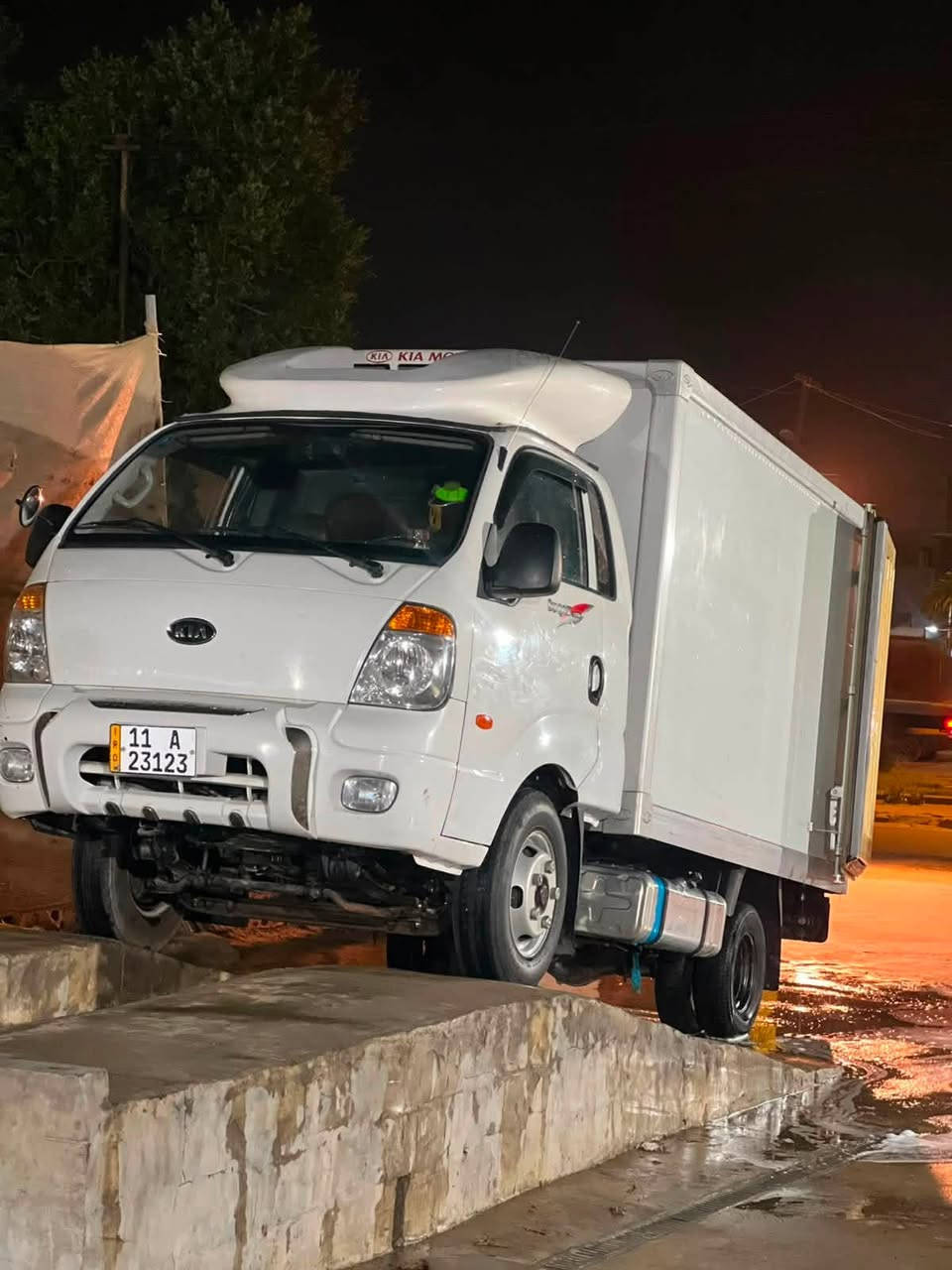 براد فحل ٢٠١٠سياره جاهزه كبل لشغل تايرت جدد مكينه كير اكسل حداديه مكفول كشر كلش حلو السياره ما متعبوبه السيارت بسمي رقم مميز مجنح للستفسار اكثر اتصل ***********
