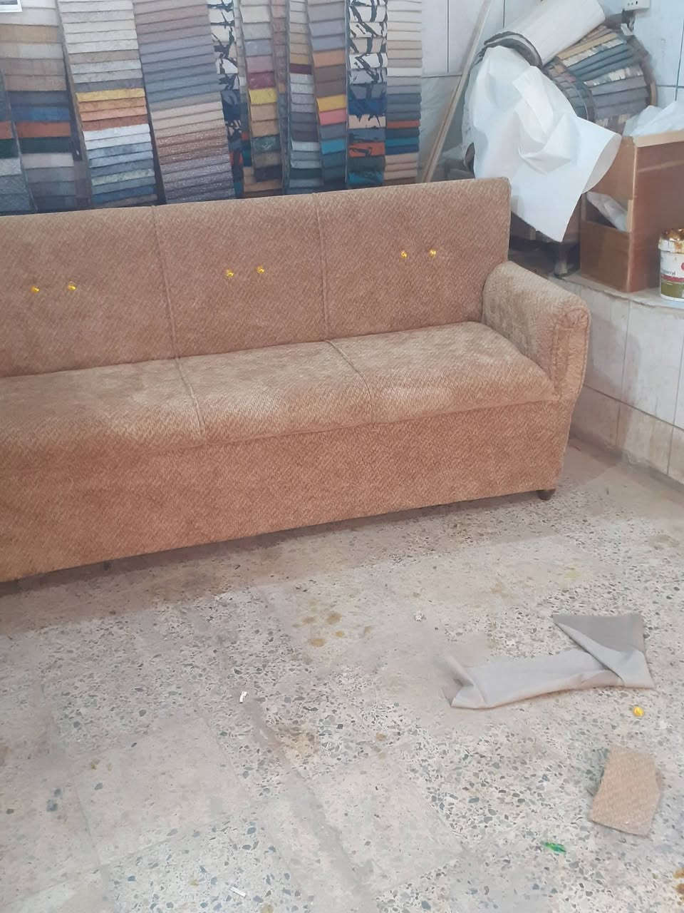 دوشمه ونجاره صفين حيوته التميمي عمل جديد ومستعمل ت*********** وتصليح وصبغ كافه انواع الأثاث المنزلي داخل السوق الفرع المقابل ماكولات رائد مجاور المخبز عملنا حسب الطلب
