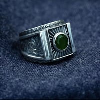 زمرد • حجر كريم • مجوهرات