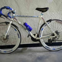 شباب عندي بايسكل سباق للبيع سعر 150 قفل كامل كل شي مابي نضيف مكاني بغد...