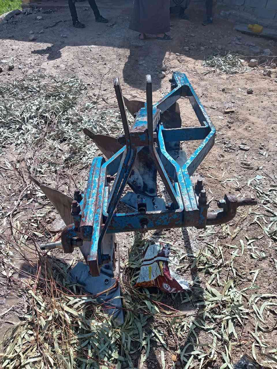 سلام عليكم فدان تركي نظيف للبيع حجم 11 فدان نظيف كلش على الكراب المكان بغداد  ابو غريب ***********
