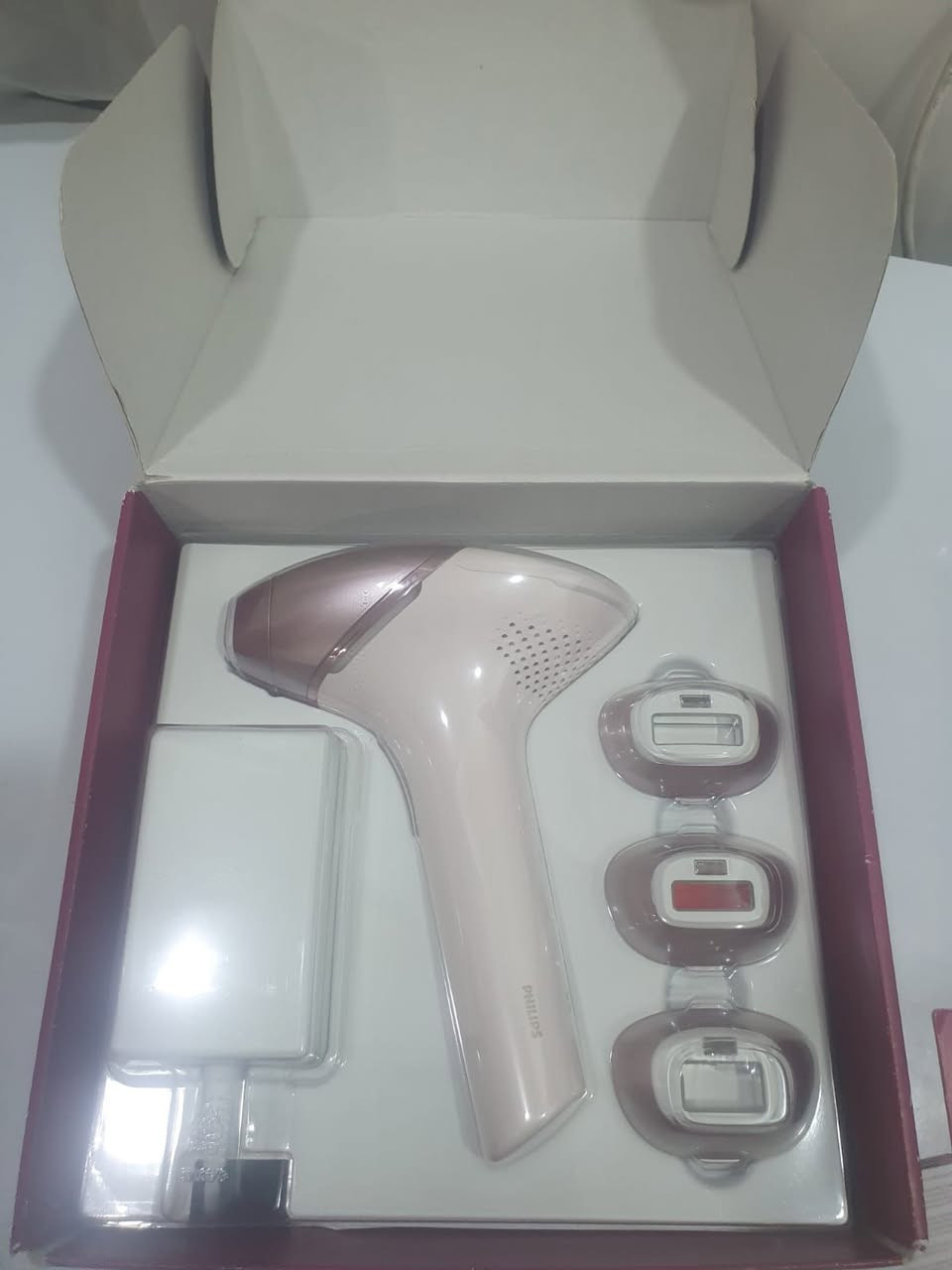 جهاز ليزر لازالة الشعر نوع فيلبس جديد مستخدم قليل مع كامل ملحقاته السعر خاص .


**إذا كنت صاحب هذا الإعلان وتريد حذفه لأي سبب، رجاءا أرسل رسالة إلى الدعم الفني**