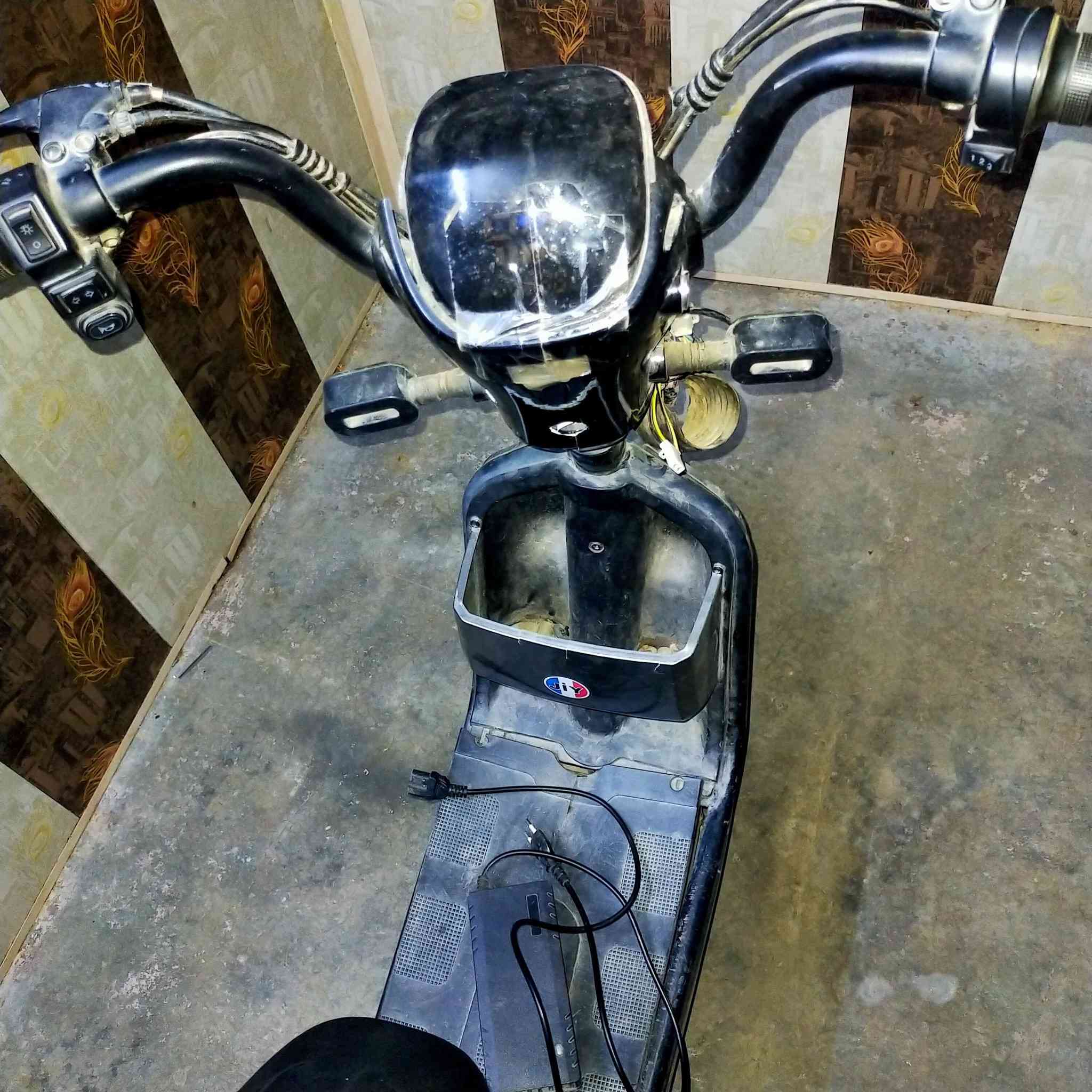 متاح ماطؤر شحن مايشتقل يمكن بطريات اسؤيچ مابي سعر75بي مجال


**إذا كنت صاحب هذا الإعلان وتريد حذفه لأي سبب، رجاءا أرسل رسالة إلى الدعم الفني**