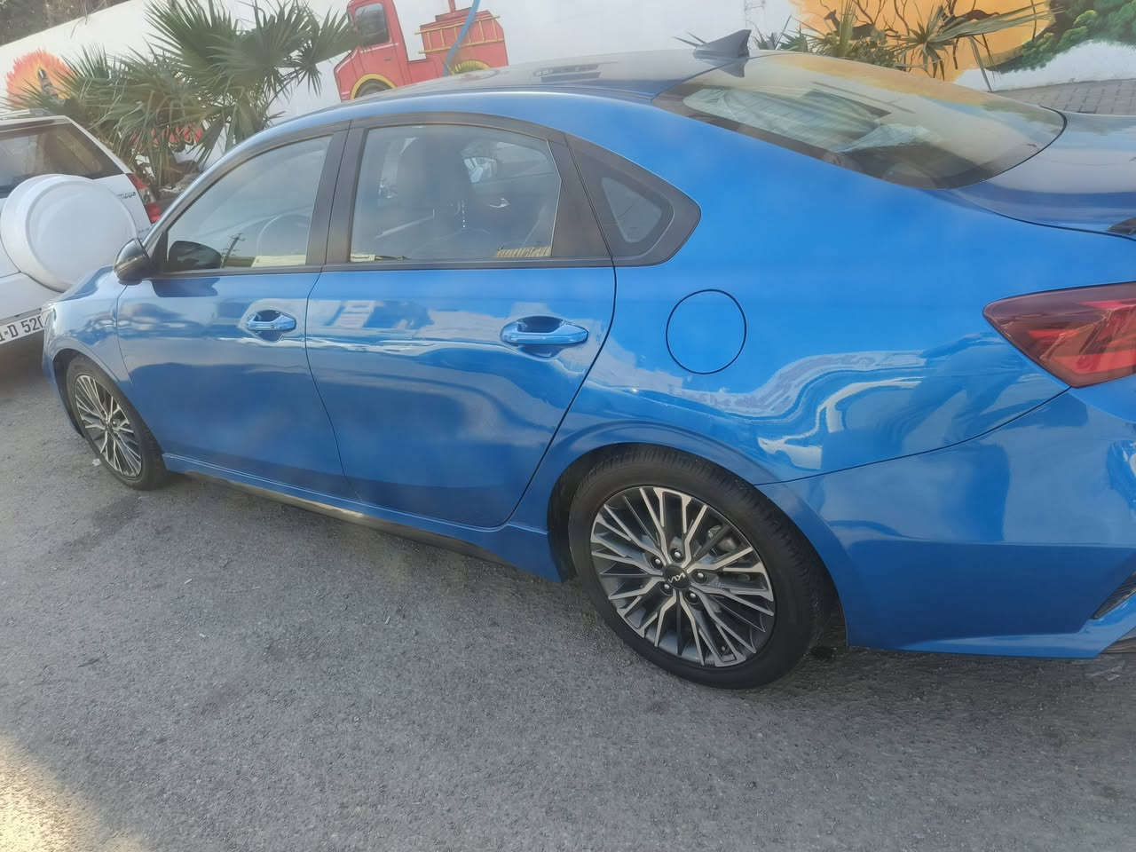 السلام عليكم فورتي جي تي لاين محرك 2000 ب
بصمه بدون فتحه ويلكم 17 موديل 23 سياره بيها ونص الباب بدون تبديل بدون ارباك ماشيه 37 بغداد***********واساب ***********اتصال بيه فريز
