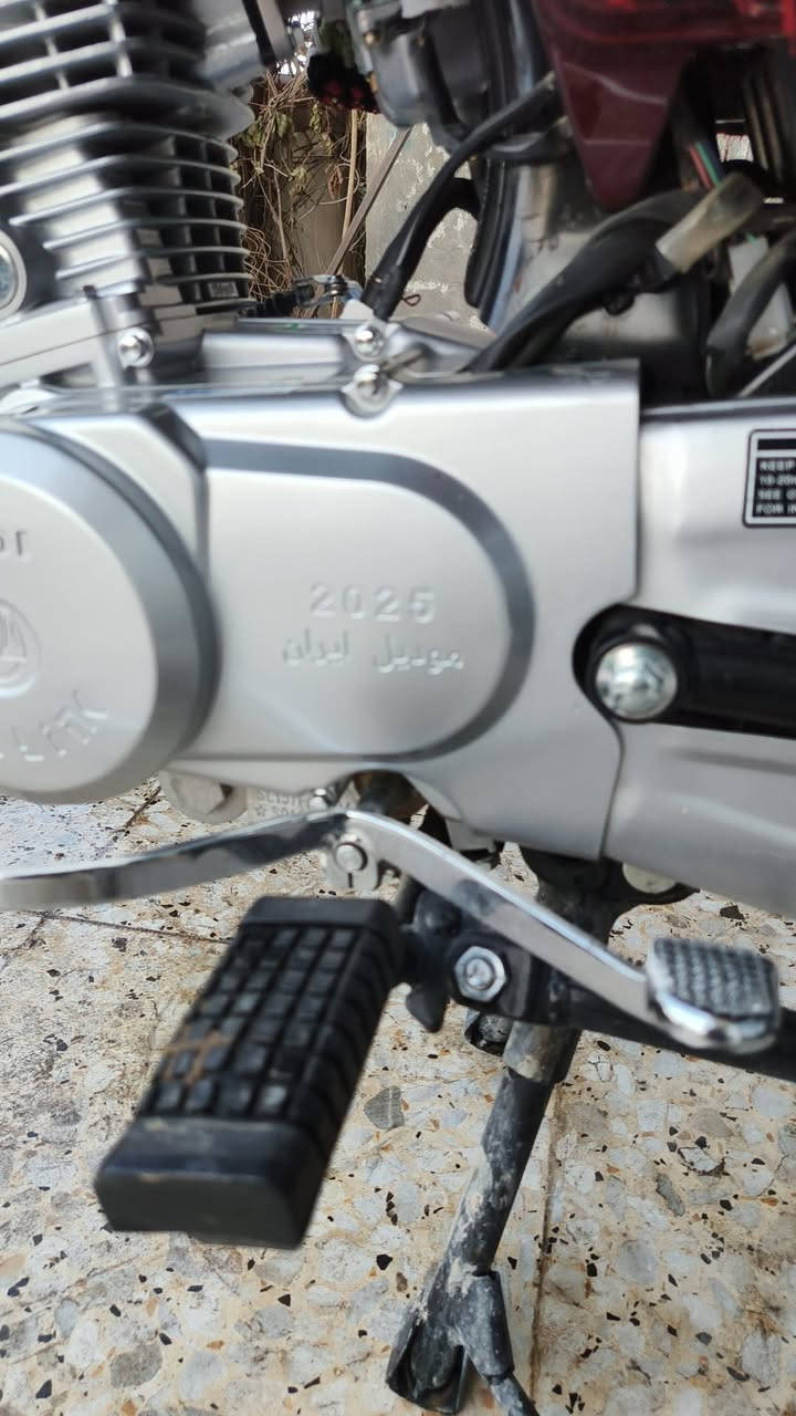 سلام عليكم تايكر 5كير للبيع موديل 25 سعر خاص واتصال *********** وسلامتكم
