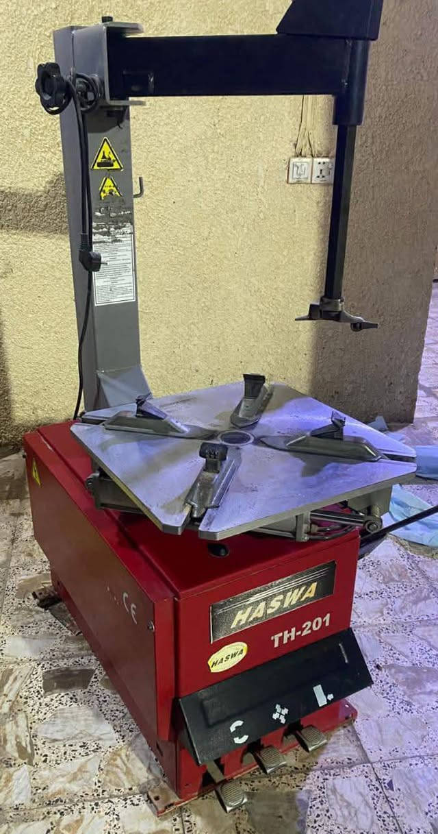 ***********
سلام عليكم الادوات البيع 
مستخدمه شي قليل مستعجل عالبيع
