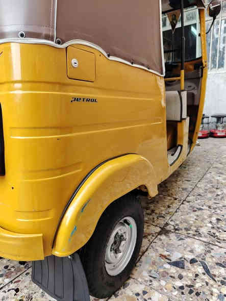 سلام عليكم تكتك للبيع موديل 2020 رقم وسنويه كربلاء تكتك كفاله عامه مكينه وكشر مكان بغداد الشهداء لعبيدي رقم *********** 👍🏻
