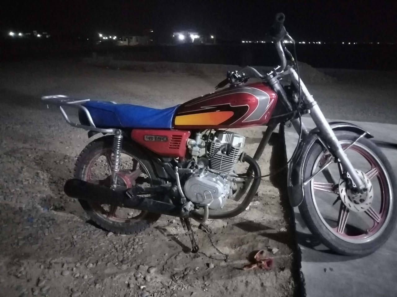 ماطور للبيع بارت محرك نار ماطور جاهز احله من الصور 
ملاخضه(الثاني يفلت بس) 

السعر 180


**إذا كنت صاحب هذا الإعلان وتريد حذفه لأي سبب، رجاءا أرسل رسالة إلى الدعم الفني**