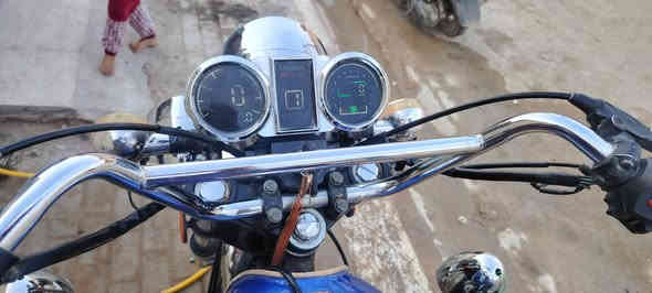 سلام عليكم ستوته للبيع صقر بتره رقم وسنويه 2023 اليريدهه يتصل *********** مكاني البدير
