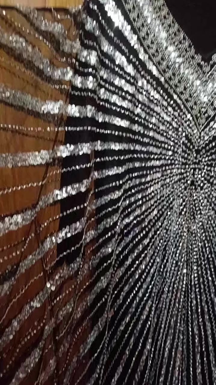 السلام عليكم عنزي فساتين كلش كلش حلوه وبنفس الوقت جديده وكشخه وفخمه
قياس ٤٢
قياس ٤٤
وفري سايز


**إذا كنت صاحب هذا الإعلان وتريد حذفه لأي سبب، رجاءا أرسل رسالة إلى الدعم الفني**