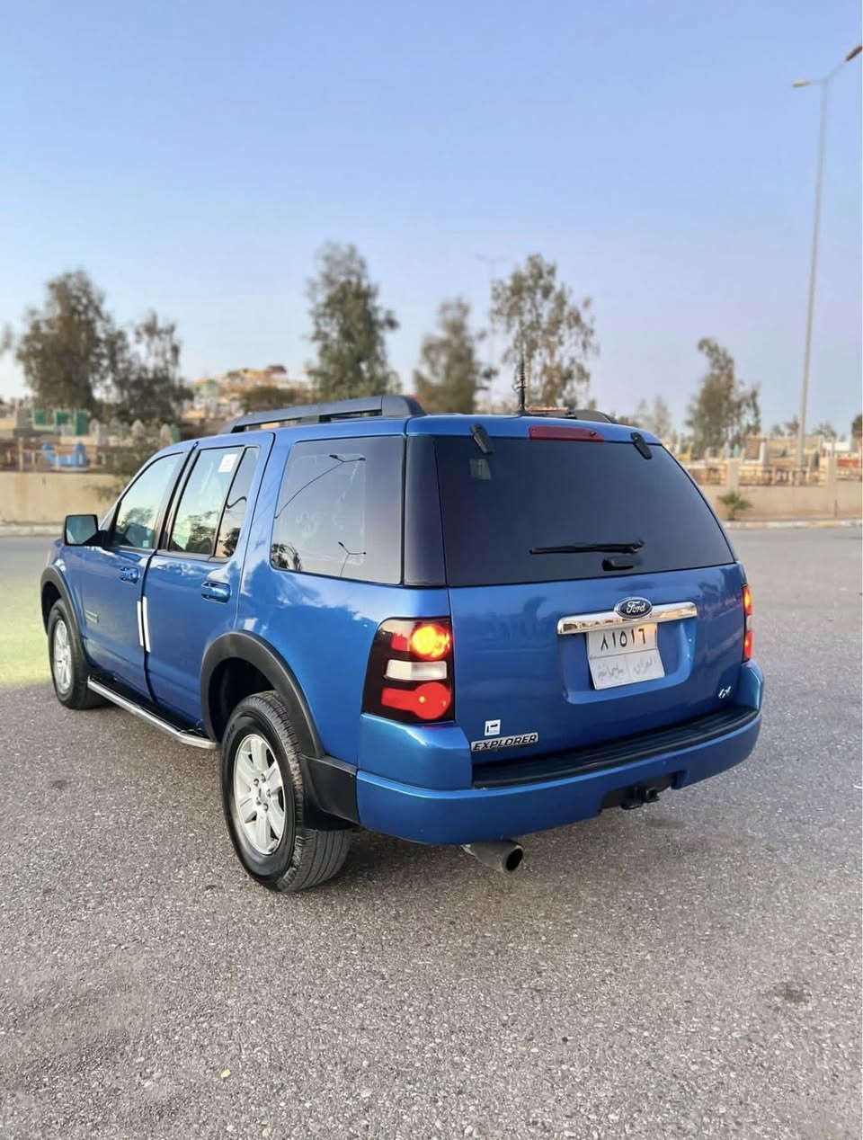 السلام عليكم
قبل كلشي موضحلك بالمنشور كل التفاصيل اقراها واذا عجبتك اتصل واني خادم الك 
فورد اكسبلور موديل  2010 
5 راكب كيراتوماتيك 
گير و محرك شرط 

تدفئة تبريد

تخم تايرات وصدر عام جديد 
كهربائيات كوله شغالة مواصفات خليجي  
مرايه جانبية كهربائي اشاير ترحيب بالمري   قفل مركزي ABC كوشن كهربائي 
 شاشة أيباد وكاميرا خلفية ويل كروم بلادي سيارة جاهزة مابيه نقص برغي 
 3قطع صبغ بدون داواخل وبدون ضرب
 سنوية جديدة شرط تحويل وغرمات ماعليها الف دينار
السعر 105$ وبيها مجال 
للتواصل خاص او ع الواتساب 
***********
مكانه صلاح الدين
