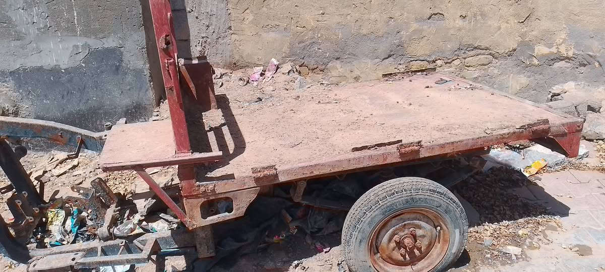 شاصي مال ستوته نظيفه ام تي ار بدون اوراق ولا محرك شاص نظيف سعر 300 هذا الرقم الواتساب يش***********
