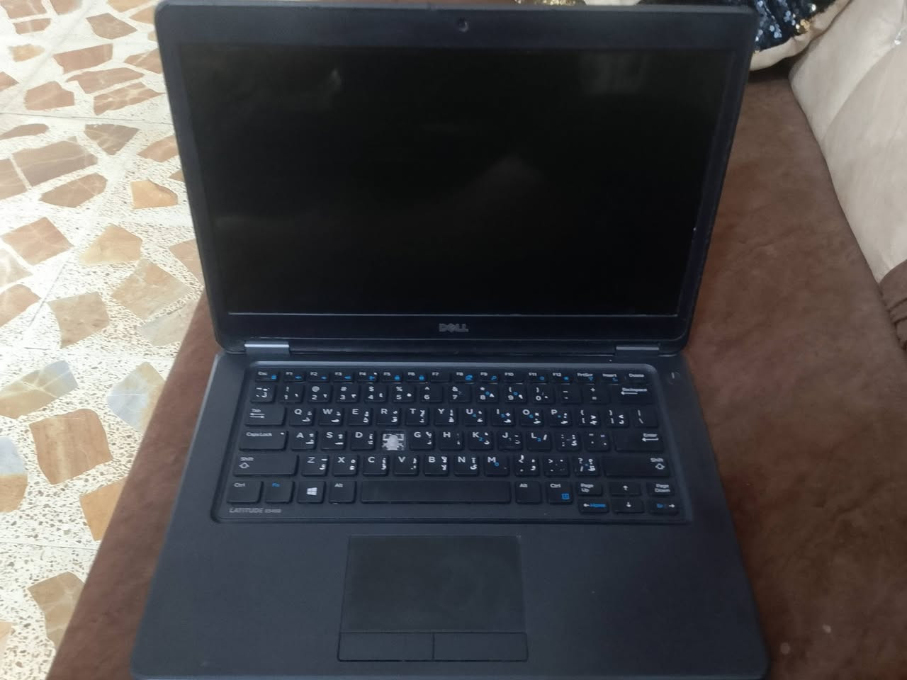 السلام عليكم
لابتوب Dell Latitude 
الجيل الخامس 
نقوصاته فقط
1,عدسة الكامرة الخارجية الكامرة شغاله فقط العدسة الخارجية 
2,زر الاحرف فقط واحد 
الابتوب شغال كلشي ما ناقصة بس الذكرتهن  
شاحنته جديده للتواصل على الخاص أو مراسلة الرقم ***********
مكاني صلاح الدين تكريت شارع المستشفى العسكري قرب معرض اسطنبول للثاث المنزلي
