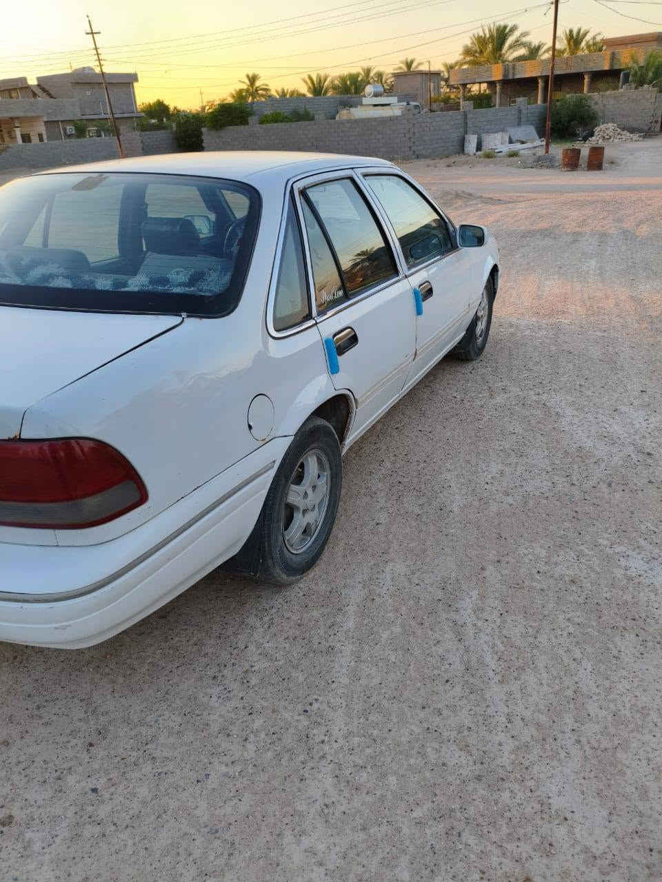 برنس فراشه للبيع موديل 1996سياره بلاديه بيها صبغ بس مكان لخويس شي قليل كير محرك مكفولات تبريد شغال ثلج السعر 38 وبيها مجال شي قليل لتواصل ‏‪***********‬‏ غير متواجد علا لفيس
