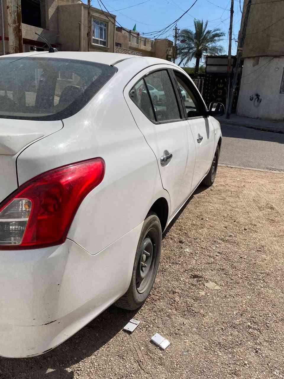 نيسان سني 2019 
رقم بغداد انكليزي 
لون ابيض 
بيها بارد
كير و محرك وتبريد 
مكفولات 
المكان الحبيبية يم المستشفى
السعر 96 
هذا رقمي ***********
