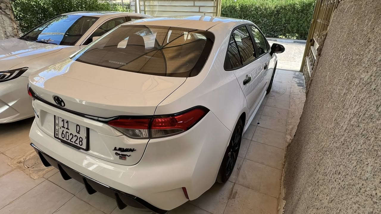 السلام عليكم السيارة كولار موديل 2024
وارد صيني الشكل الامريكي 
فول مواصفات بلاك اديشن اربع كاميرات
بدون صبغ السيارة 
بيهة فقط طعجة بلصندوق الخلفي مثل ما موضح بلصورة
ماشية 29.000 km
السعر 15.800$
***********
