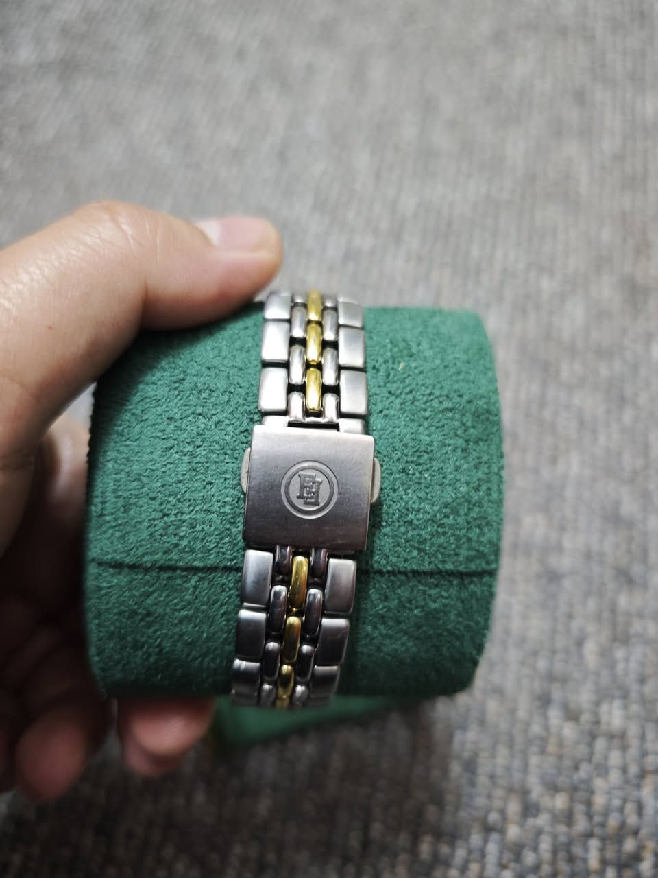 سلام علیكم. 
ساعه ستزن تیتانیوم یابانی اصلی للبیع. قطر 33 قشطه سلیم. باتری مكینه 7 احجار. قطعه جدا جمیله و نازكه. نضیف و شغال مضبوط. سعر 75 الف.


**إذا كنت صاحب هذا الإعلان وتريد حذفه لأي سبب، رجاءا أرسل رسالة إلى الدعم الفني**