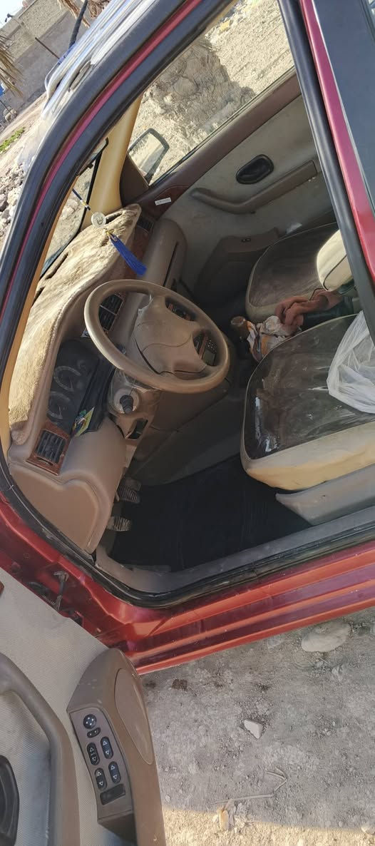 سلام وعليكم سمن موديل 2012ناطق سياره خير من الله تدفه تبريد شغال كهربايات شغاله  ب 45وبيه مجال حك لجيه لستفسار ***********
