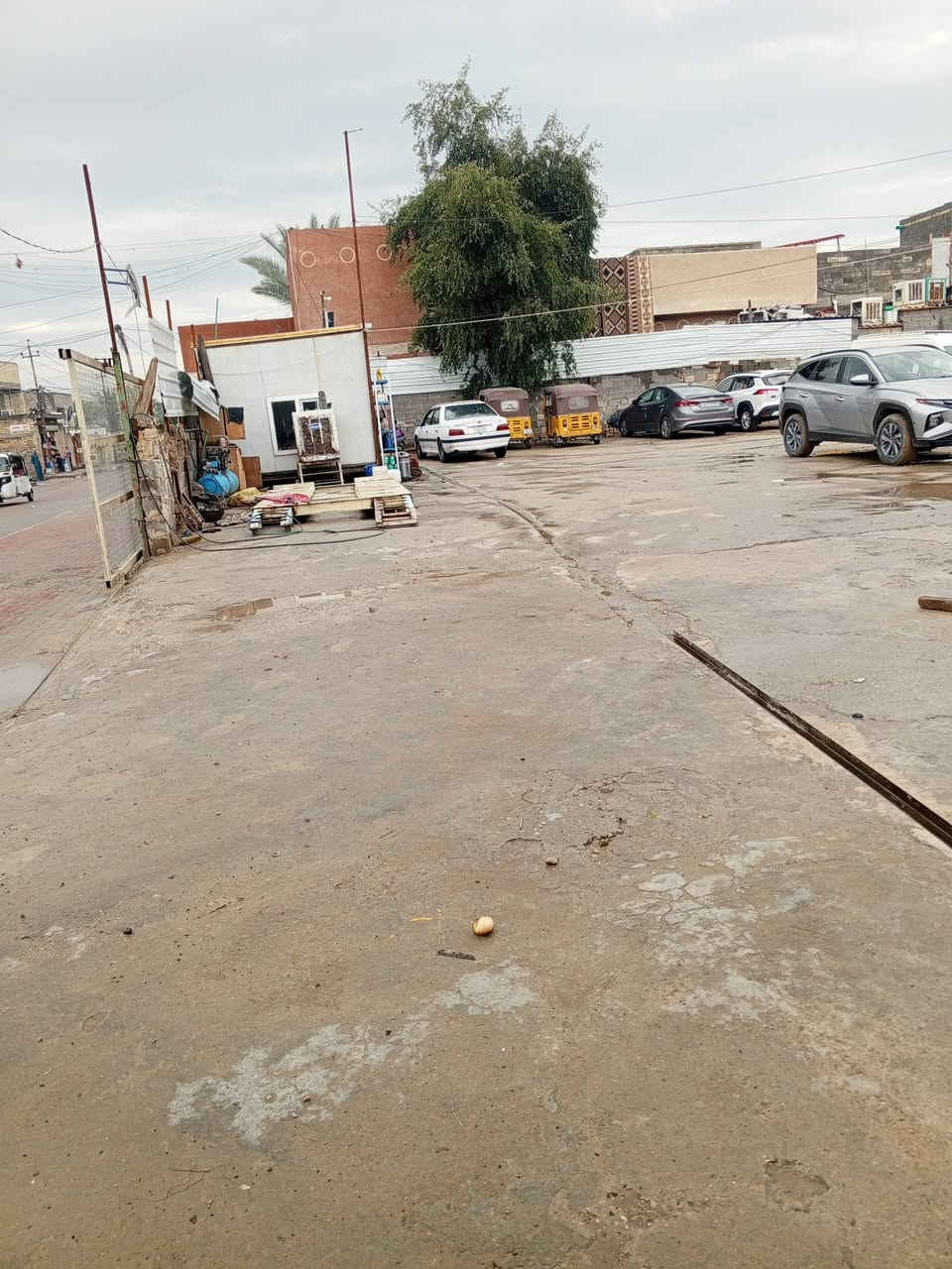 موقع محطة غسل للبيع مع كراج مبيت مساحة 1250متر
العنوان مدينة الصدر حي طارق الشيشان 
***********
