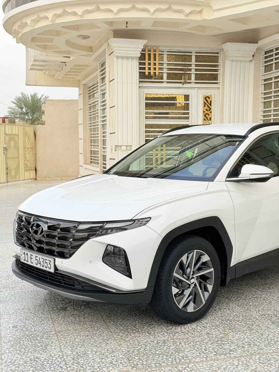 سلام عليكم
توسان خليجيه البيع موديل 2024 مكفوله كفاله عامه ماشيه 40الف 
الواصفات بصمه سايد بريك كهرباء داخل ابيضّ كراسي كهرباء تحكم ستيرن جهتين جام اوتو  سبر ما نازل السعر 215 بيها مجال حك الجيه مكان السيارة بغداد الرقم ***********
