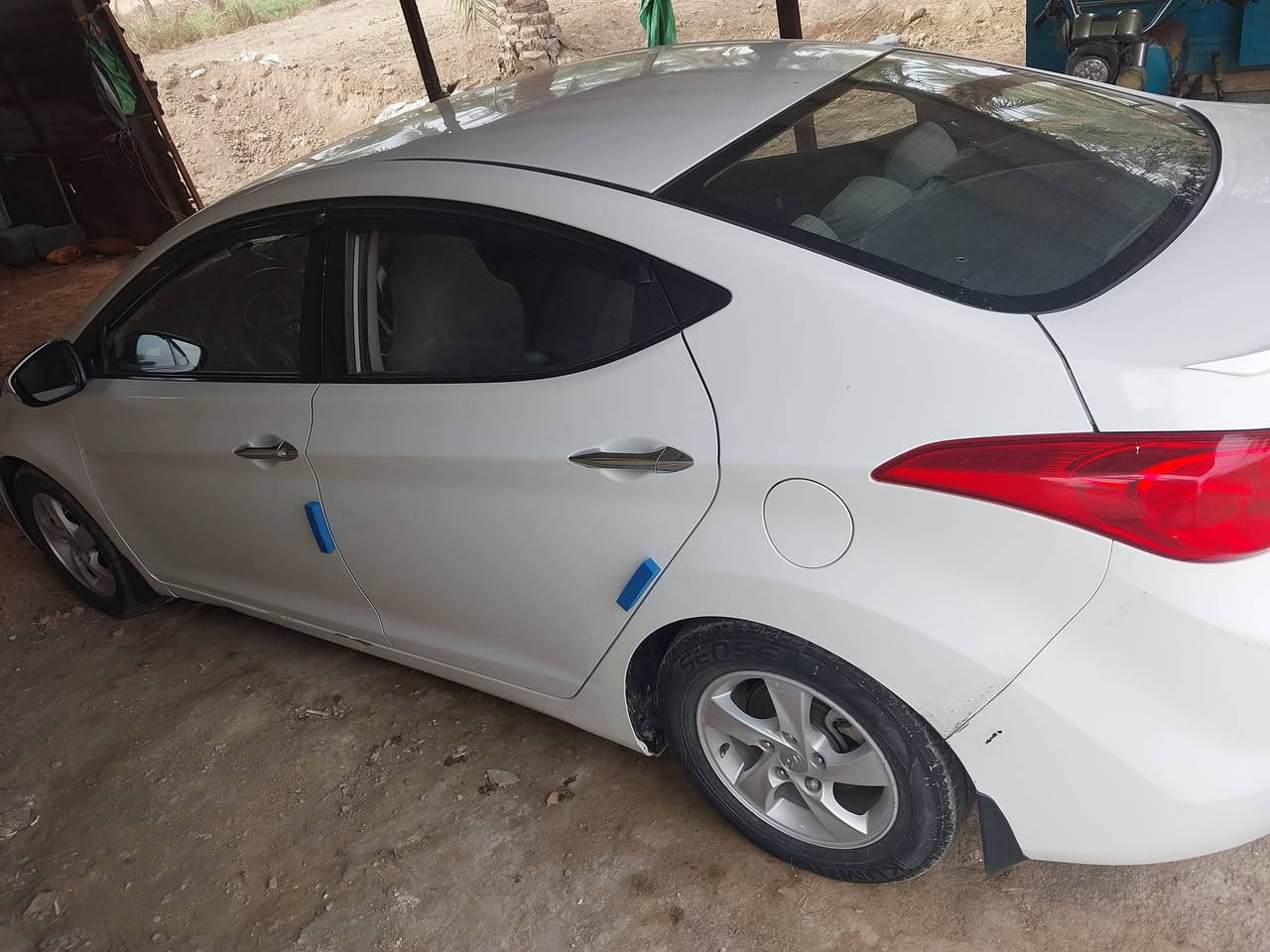 سلام عليكم هونداي   افانتي 2011
مكينه 1600

رقم انكليزي بابل بأسمي

حداديه 60 \ بلميه

مكينه gdi

كل تبديله تنقص لتر تقريبا

تدفأه تبريد 

بدون حادث بس طخه بلجاملغ الخلفي مبين بلصوره 

السعر 105  وبيه مجال 

*********** مكاني بابل مسيب
