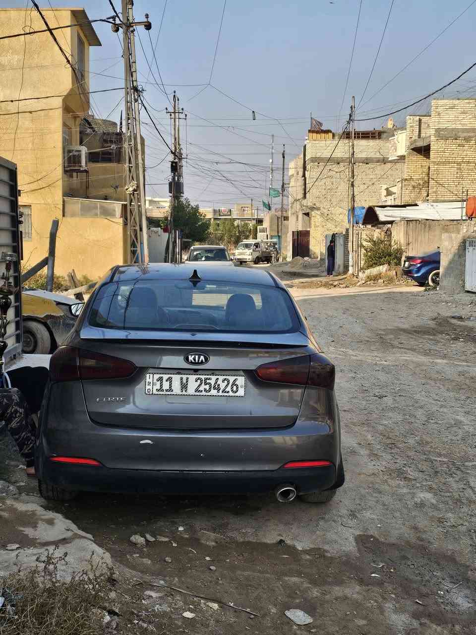 السلام عليكم
كيا فورتي 2014 وارد امريكي فول مواصفات 1/1 رقم بغداد سنوية بأسمي تحويل مباشر 
كامرة وتحكمات ستيرن وشفتات گير بالستيرن وهواي مواصفات 
مصبوغة عام 
السيارة جاهزة من الرقم للرقم ربع متصرف عليهة ربع 
مكان السيارة بغداد 
رقمي /*********** 
السعر 80$
