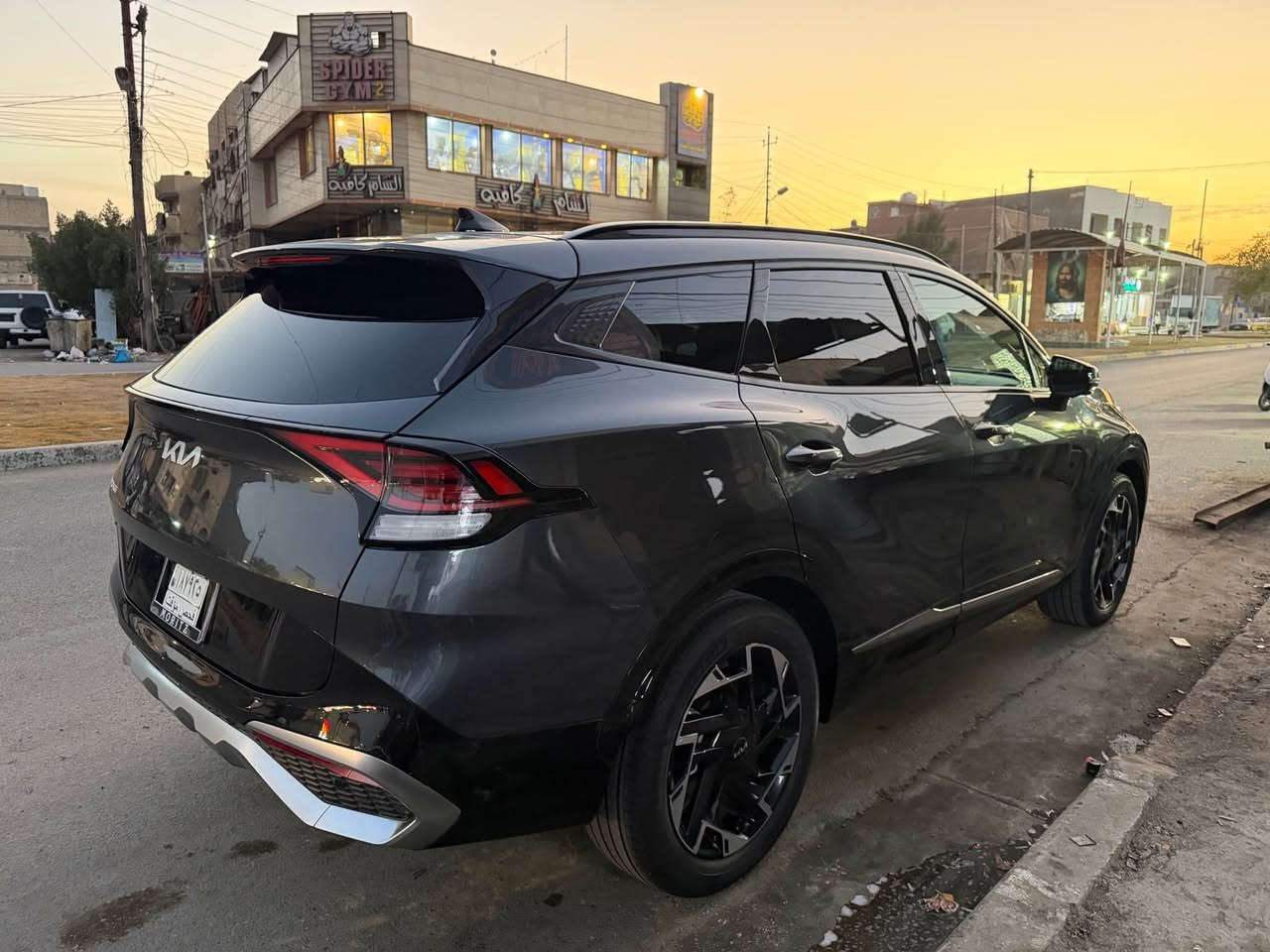🚙🚙بيع او مراوس 
صور الحادث موجوده بلمنشور بنيد نفس لون دعاميه نفس لون جاملغات بارد سياره بدون صبغ كفال من صبغ ودواخل ماشيه ٢٧
مكانه بغداد 

***********
*********** بغداد, العراق
