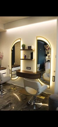 مرايات عدد ٦ قطع كلهن اناره سعر القطعه اب ٧٥ الف بغداد حي القاهره ٠٧٧٢...