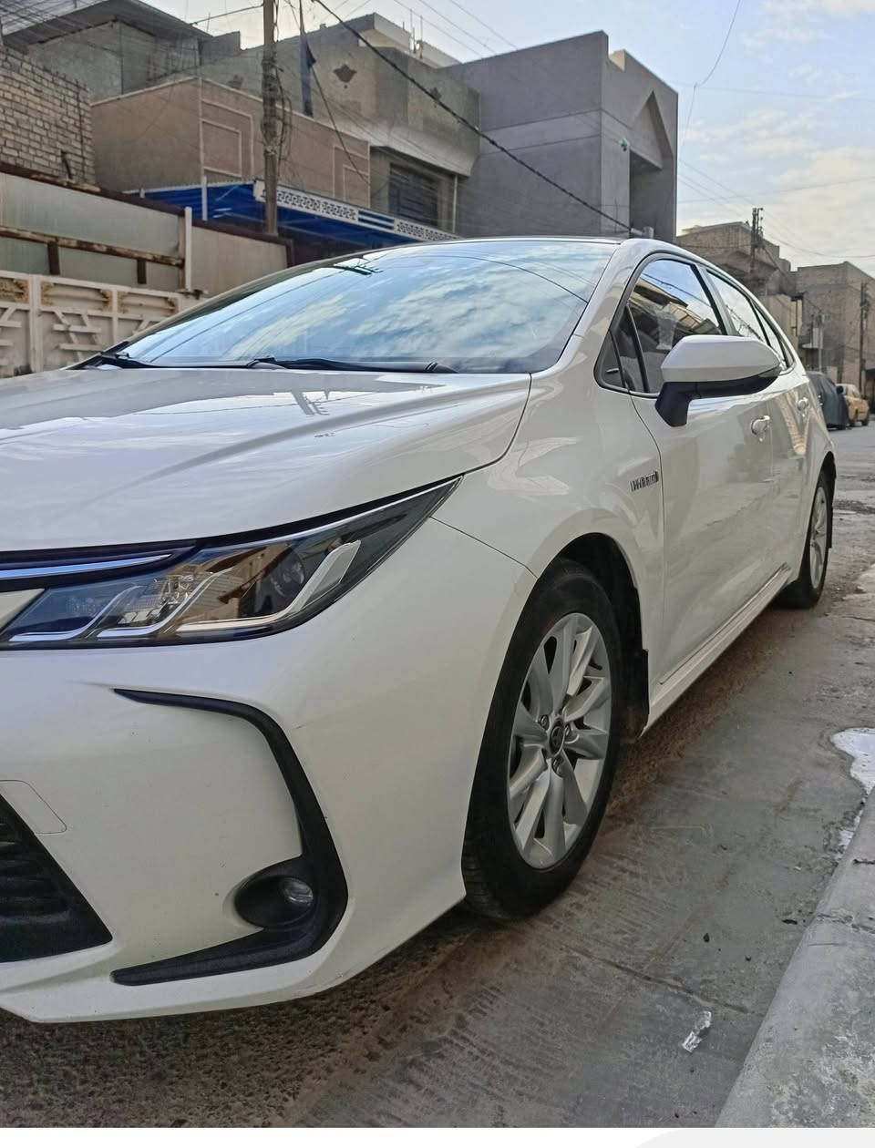 السلام عليكم كورلا هايبرد 24
كفاله عامه
داخل احمر
علامه الزرقه
هزه وسنويه جديد بسمي
ماشيه 88
مكاني بغداد 
السعر 147 
للاتصال ***********
