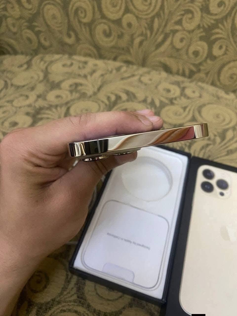 ايفون 13برو ماكس للبيع 
‏IPHONE13Pro Max
بطاريته82 بلاديه 
الذاكرة : 256 / نموذج M
الجـهٍاز وتر بروف امريكي مكفول
النظافة : 100‎%‎ وظمان اي خلل يرجع
(ملحقاته كامله كارتونه شاحنه واثنين حافظات) 
سعره675 بي مجال بسيط مكاني بغداد
للاستفسار خاص


**إذا كنت صاحب هذا الإعلان وتريد حذفه لأي سبب، رجاءا أرسل رسالة إلى الدعم الفني**