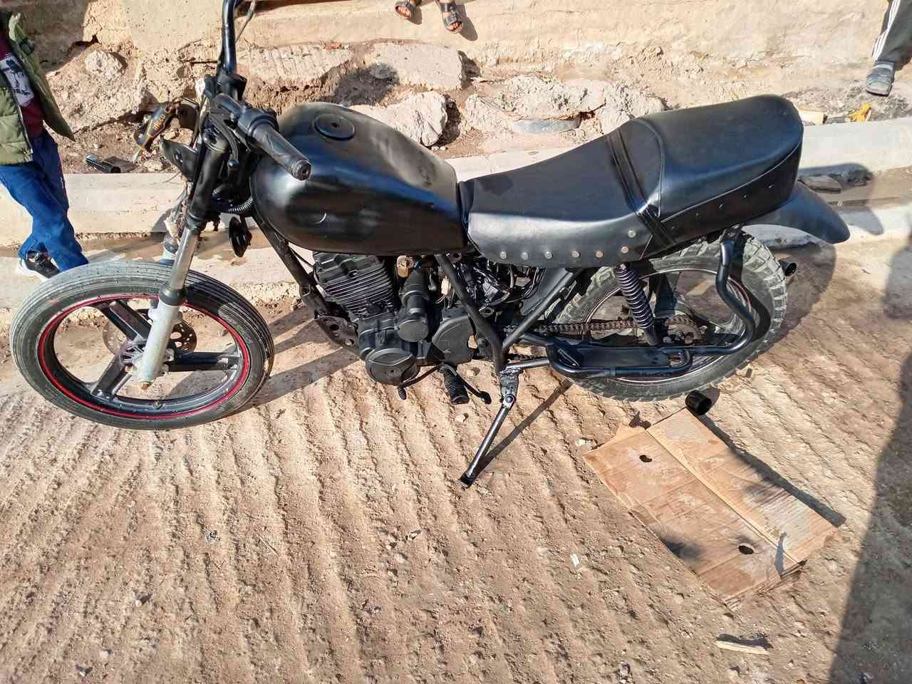 سلام عليكم ورحمة الله وبركاته دايوان اوباما مديل 15 اصوليه اوراقها جدد مكينتها تخبل ناااعمه مكاني زين القوس ***********
