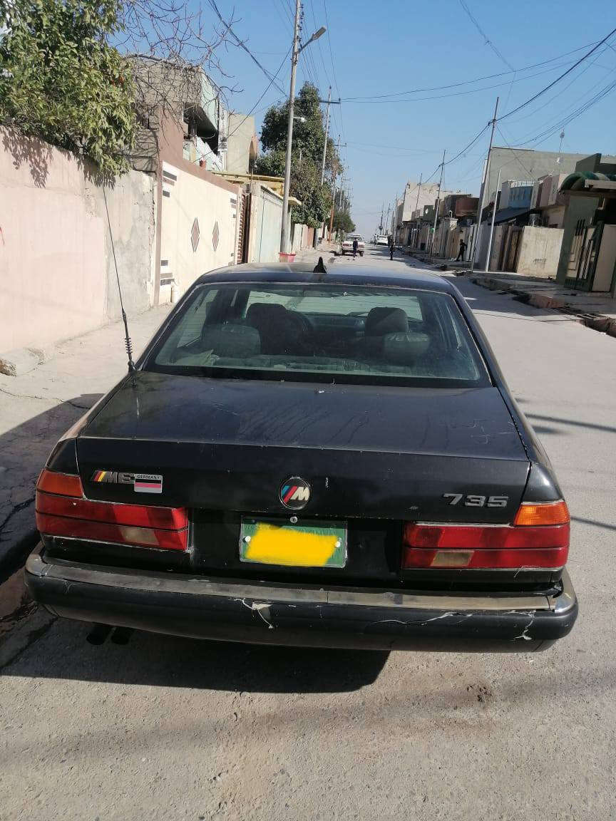 السلام عليكم بي ام Bmw حجم 735
☀فول توماتيك 
☀لون اسود ملكي 
☀وايرمنية شغالة 
☀ويل كب شمس 
☀داخل نظيف جدا 
☀سنوية بيضة + شرط التحويل 
☀عندي وكاله عامه بيها 
☀سيارة جاهزة ماتصرف عليها إن شاءالله 
☀السعر 30 وبيها مجال للطيبين
☀عنوان موصل الايسر 
☀للاتصال: *********** موجود واتساب
