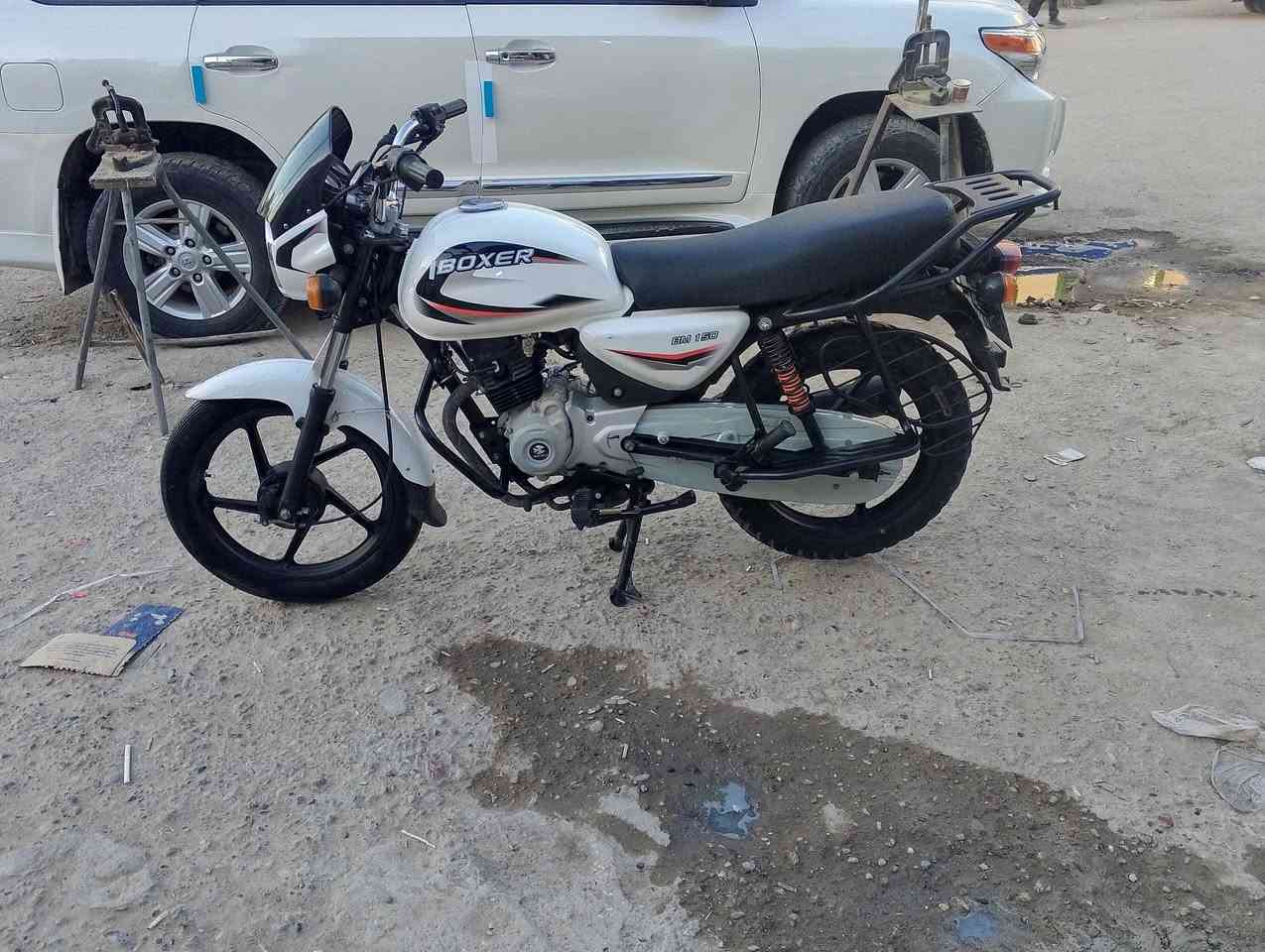 بوكسر موديل 2022 مرقمة بابل تحويلهة بي محافضة مكانهة بغداد نكرة سلف هندر مابيهة اي نقص سعرهة 1800 الشراي يخابر ***********
