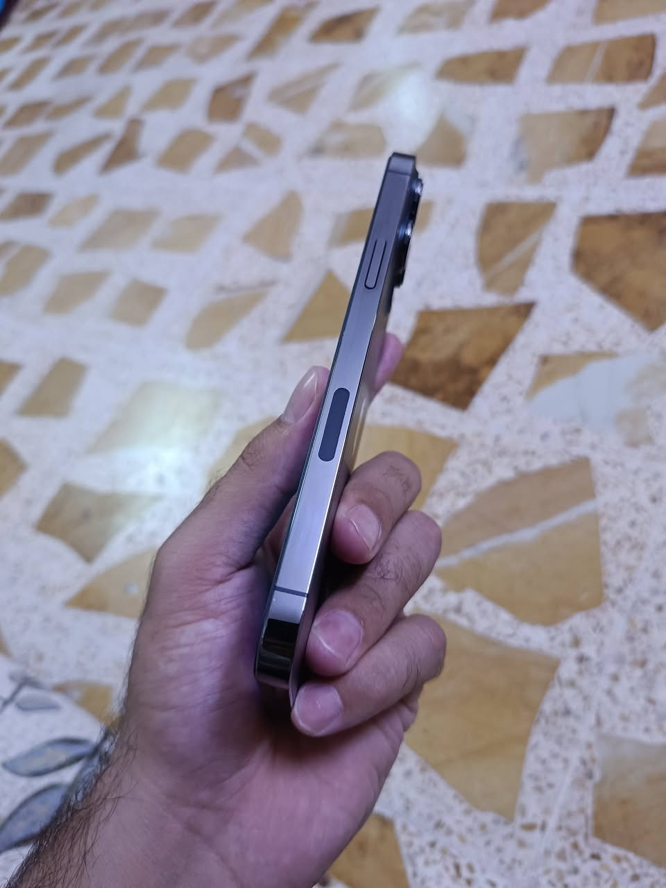 سلام عليكم جهاز ايفون 13 برو ماكس اذكره 256  تك  فقط بطاريه مصعده جهاز شرط نورمال السعر 600 قفل مكاني موصل ايسر حي صدام ***********
