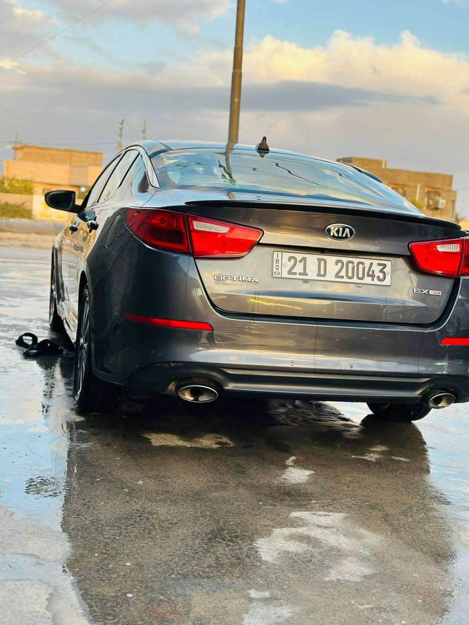 السلام عليكم كيا اوبتما 2015وارد امريكي فول عدا الفتحه رقم سليمانيه انگليزي بأسمي  هزه جديده مكينه مفتوحه كير حداديه كفاله حادث 3قطع صبغ بدوان دواخل جاملغ وبنيد وباب الي وره الصدر السعر 108وبيها مجال  مكان السياره كربلاء طويريج الاتصال ***********
