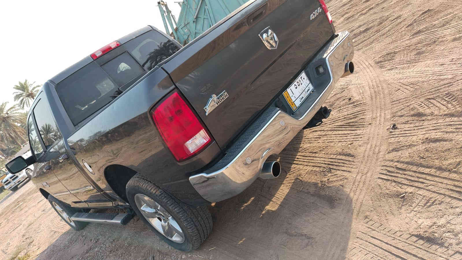 السلام عليكم 
رام 2016 رقم بصرة باب طويل بك هورن حصان منفصل شاشة كبيرة كاميرا السيارة جاهزة
السعر 160 وبيها مجال 
للأتصال ***********
